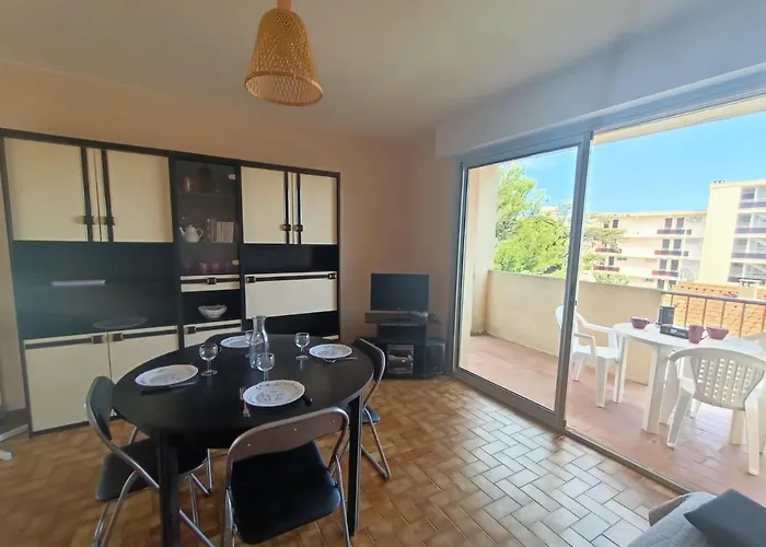 Διαμέρισμα Pour 4 Personnes A 50m De La 4lp2a8